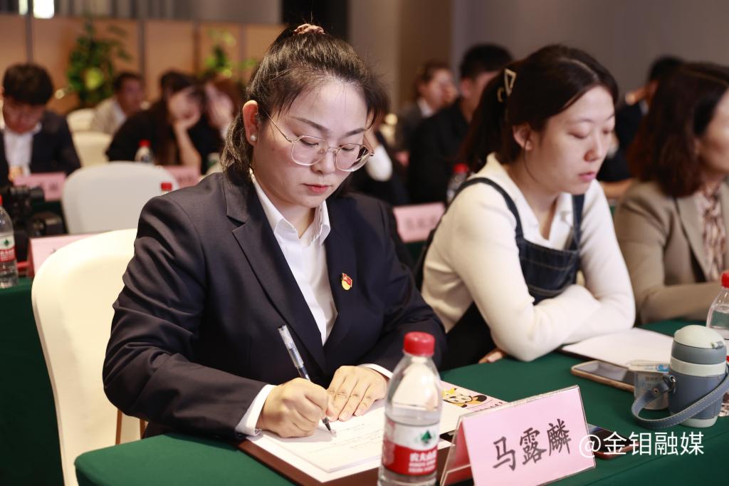 20231027-學(xué)員認(rèn)真聽講.JPG