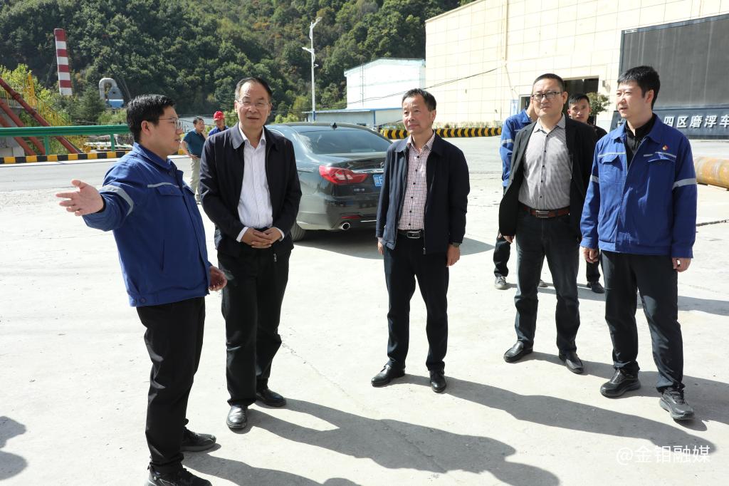 20241010-朱凌云深入東西坪村調研駐村幫扶工作并慰問困難群眾 (3).JPG
