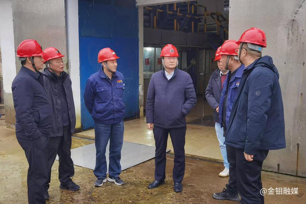 20241211-嚴(yán)平到駐山陽(yáng)權(quán)屬企業(yè)調(diào)研 (1).jpg 20241211-嚴(yán)平到駐山陽(yáng)權(quán)屬企業(yè)調(diào)研 (1).jpg